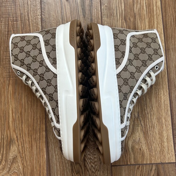 NEW GUCCI GG Monogram Beige Canvas High-Top Sneakers in Men's Size 9 - Picture 6 of 11